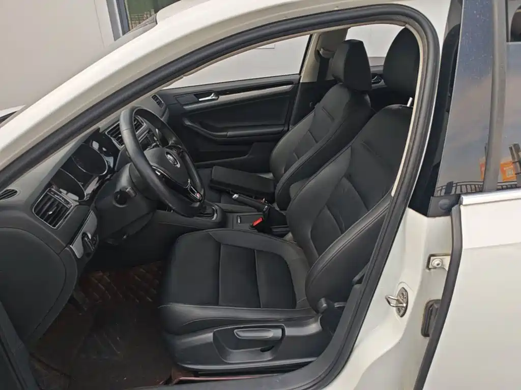 Volkswagen Sagitar — миниатюра 15