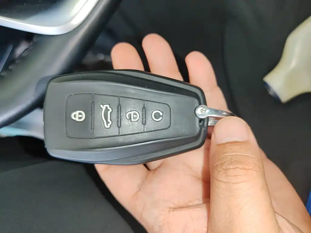 Geely Emgrand — миниатюра 9