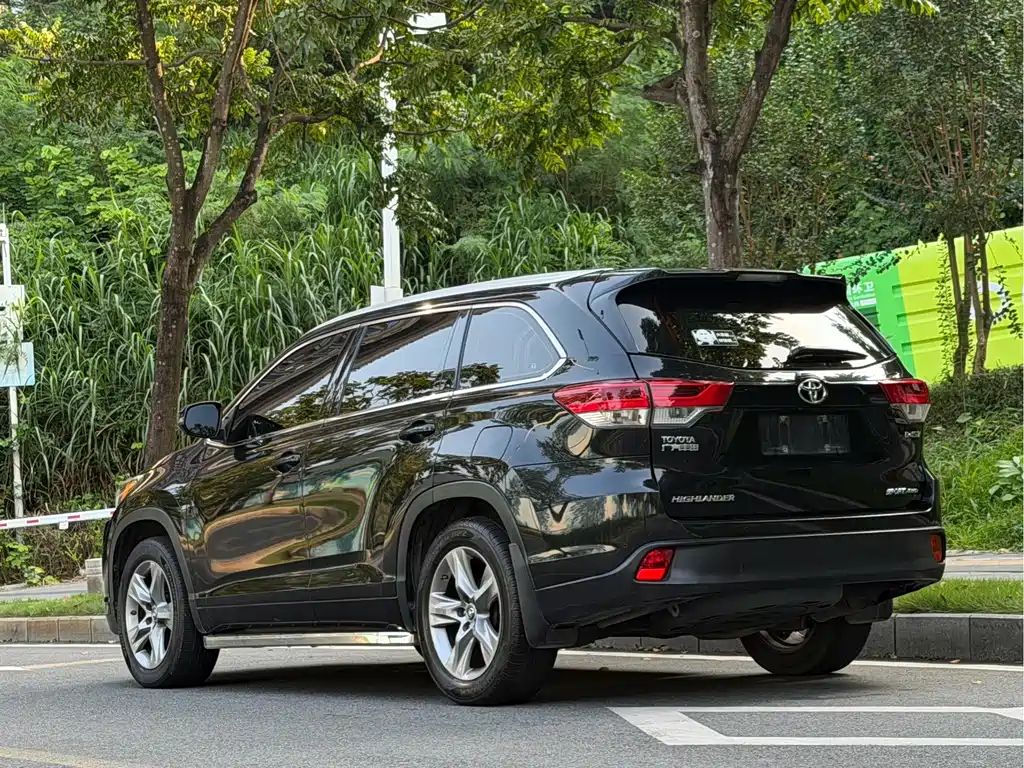 Toyota Highlander — миниатюра 5