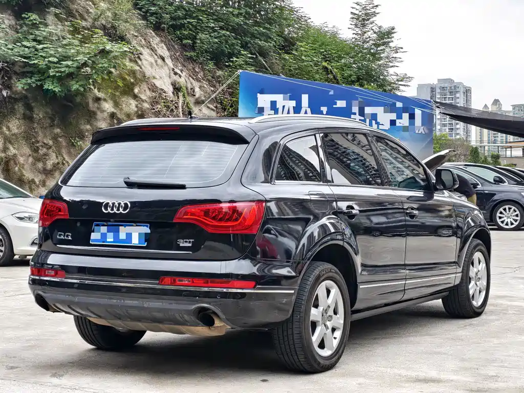 Audi Q7 — миниатюра 4