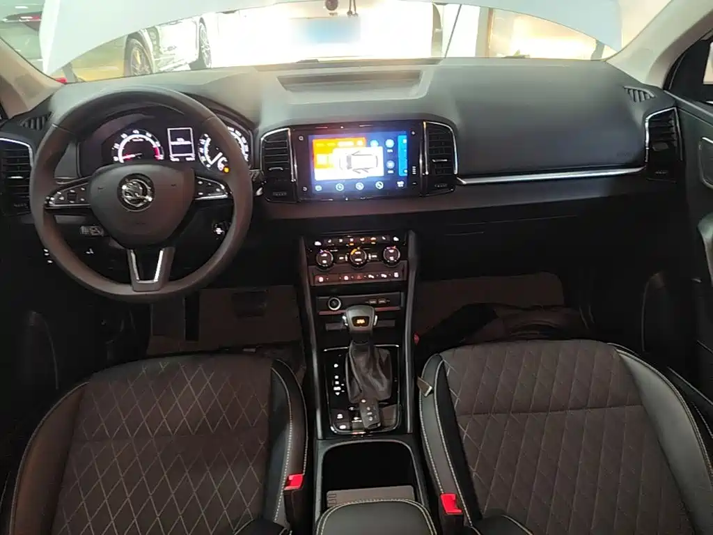 Skoda Karoq — миниатюра 10