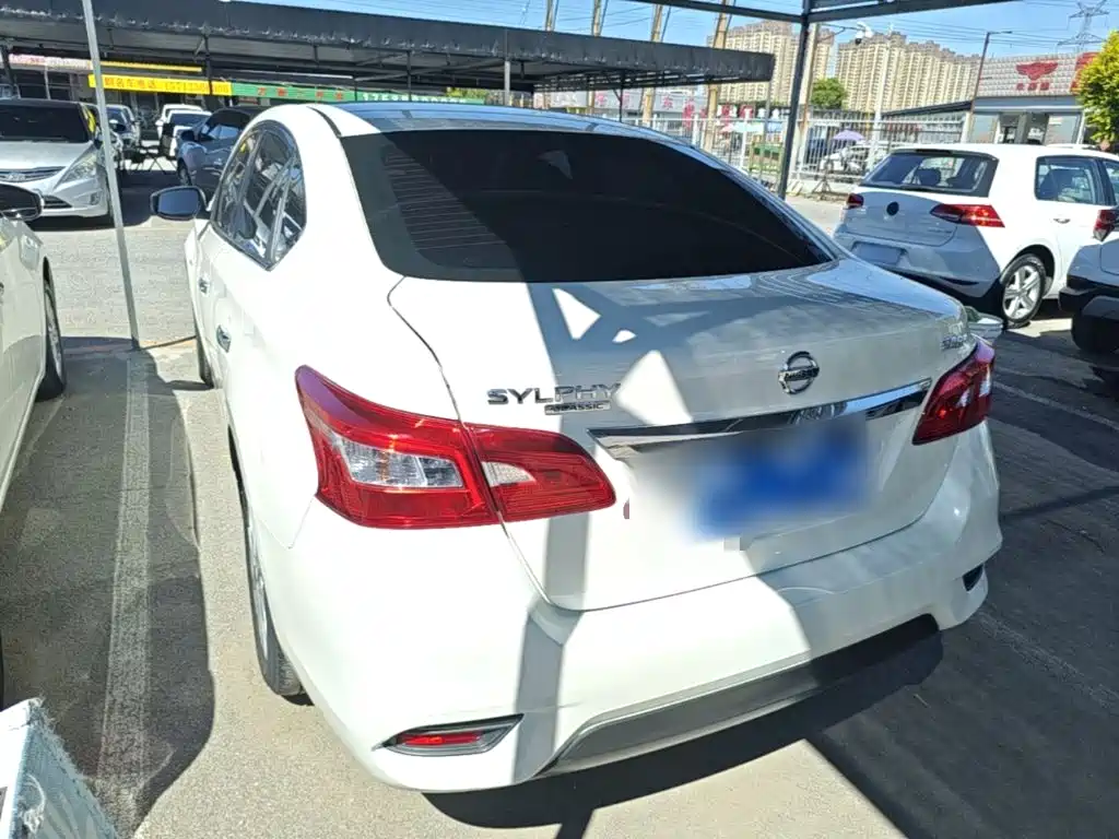 Nissan Sylphy — миниатюра 5