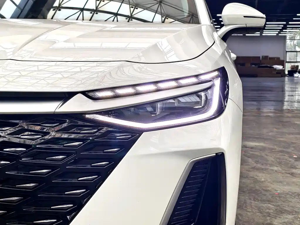 Chery Arrizo 8 — миниатюра 16