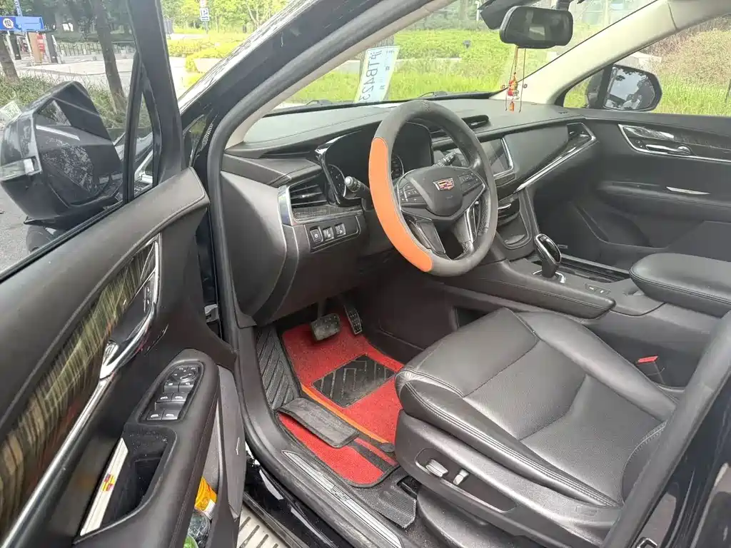Cadillac XT5 — миниатюра 3