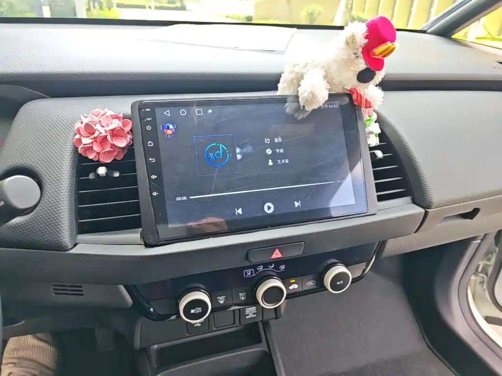 Honda Fit — миниатюра 13