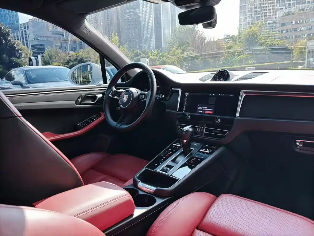 Porsche Macan — миниатюра 12