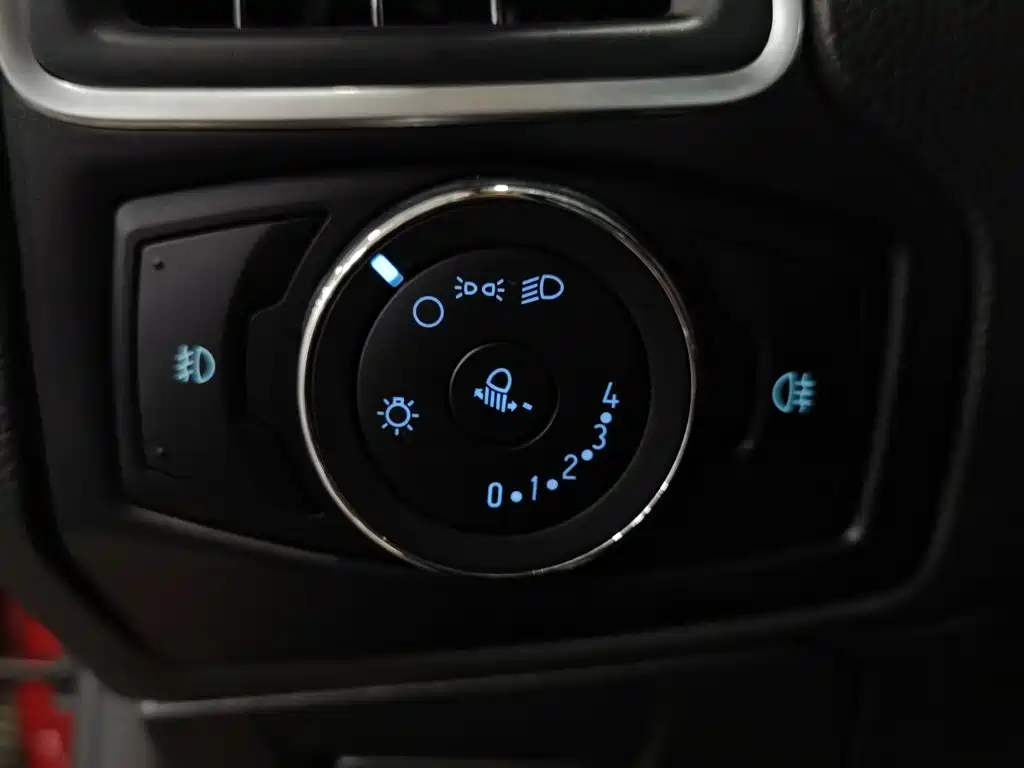 Ford Focus — миниатюра 21