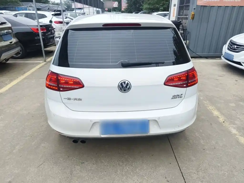 Volkswagen Golf — миниатюра 6