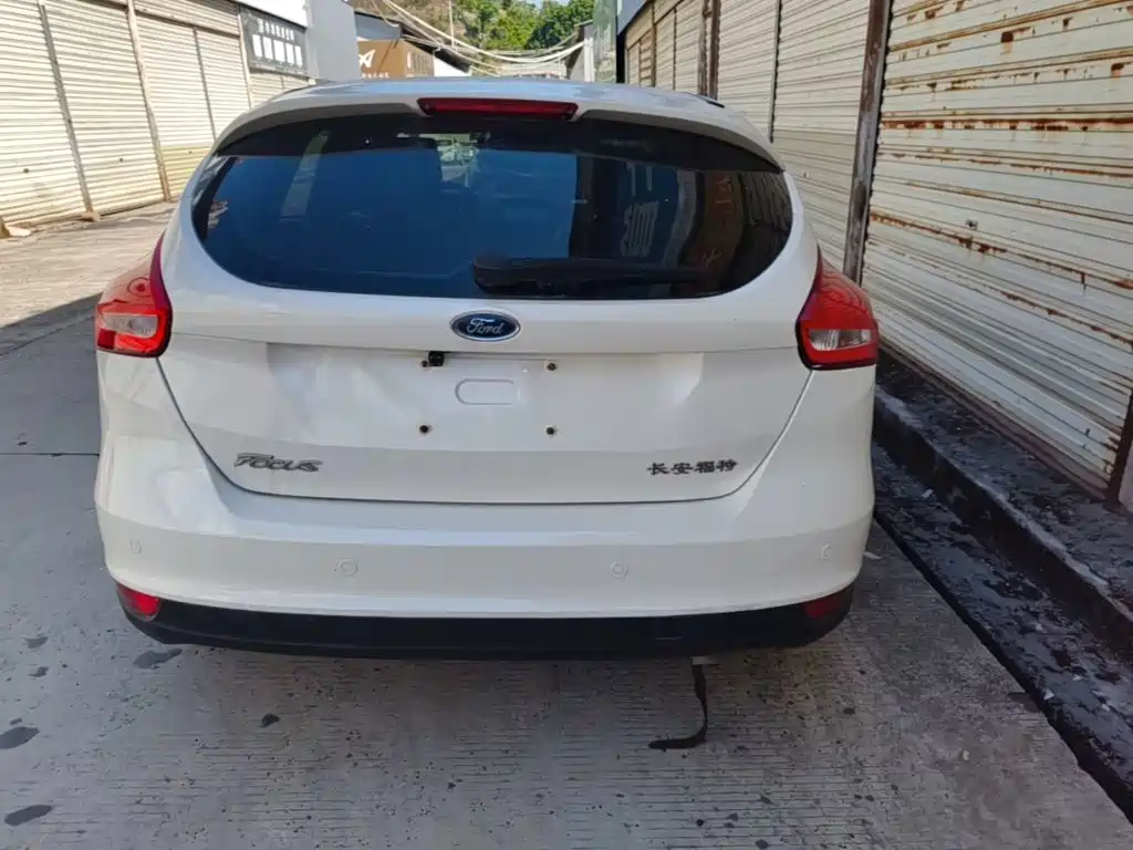 Ford Focus — миниатюра 6