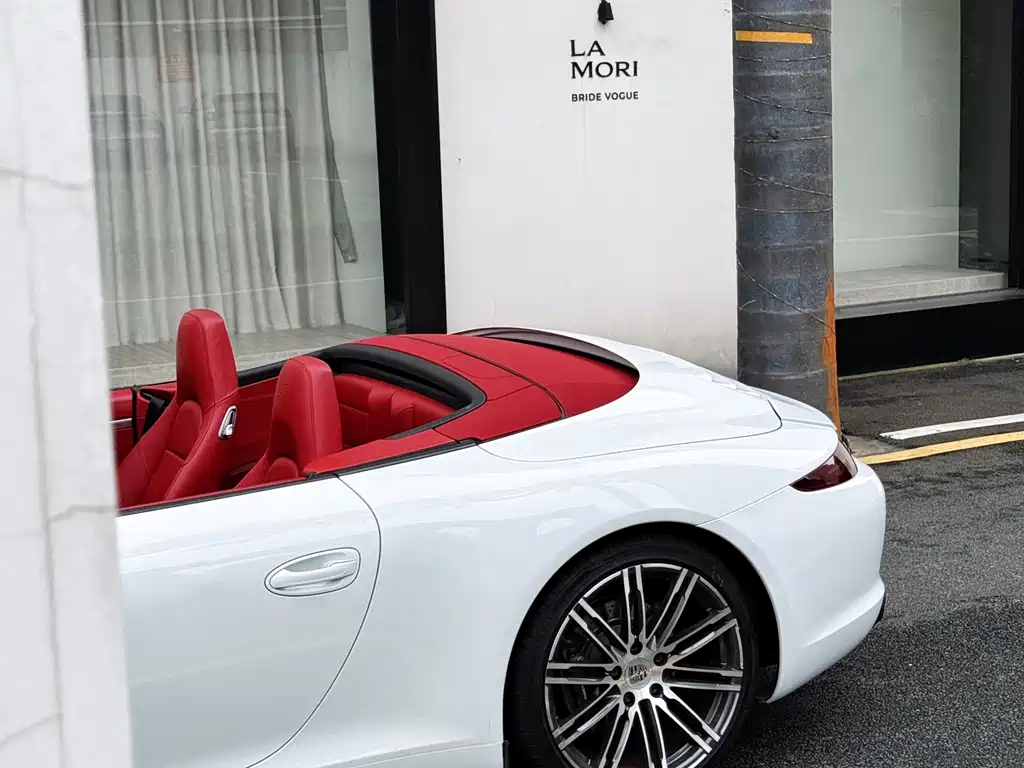 Porsche 911 2015 Carrera Cabriolet 3.4L Style Edition