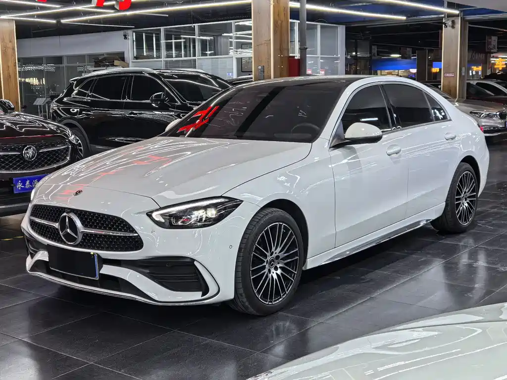 Mercedes-Benz C-Class 2025