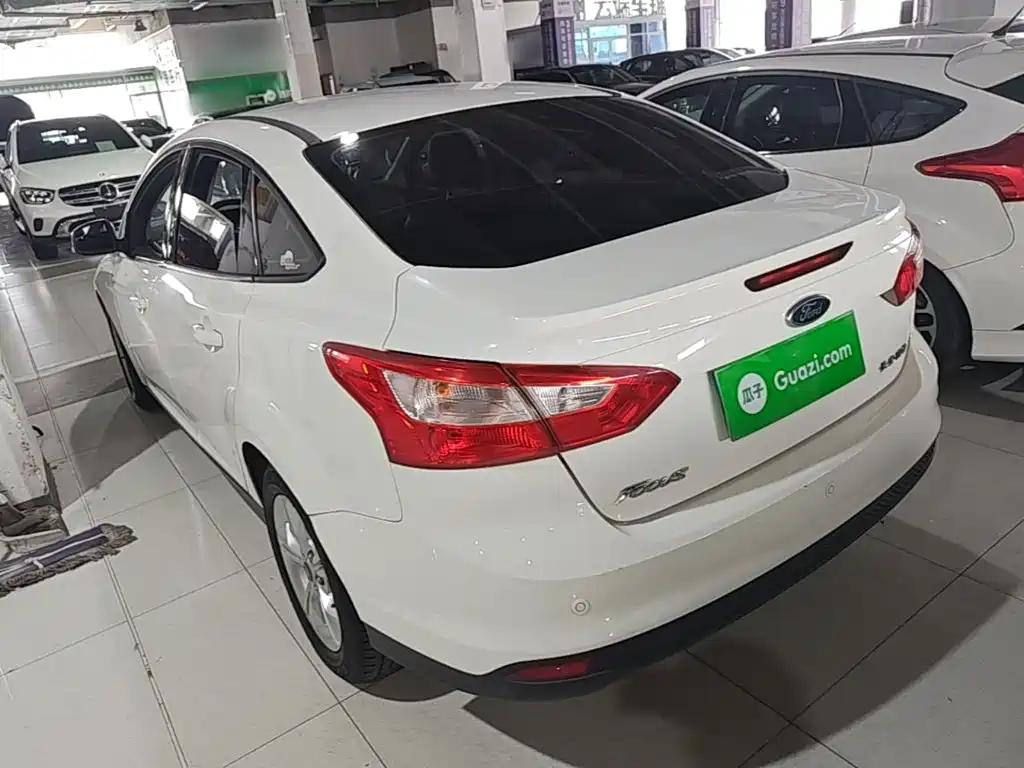 Ford Focus — миниатюра 23