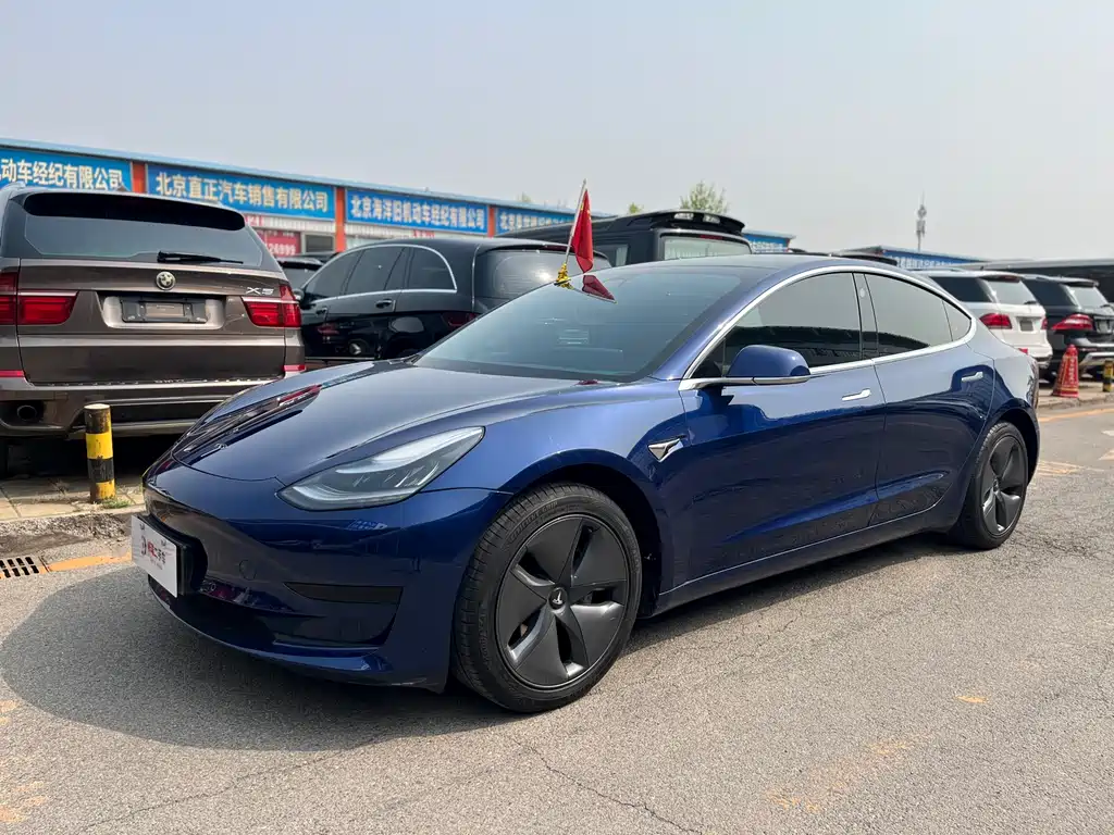 Tesla Model 3 2020