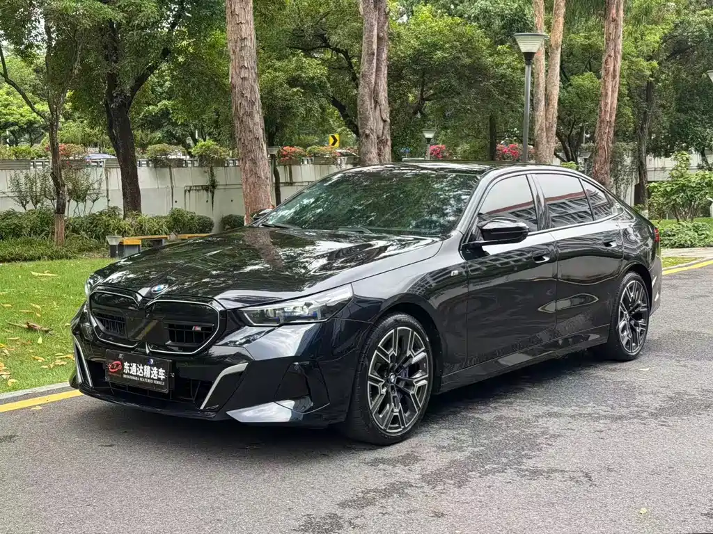 BMW 5 Series 2024