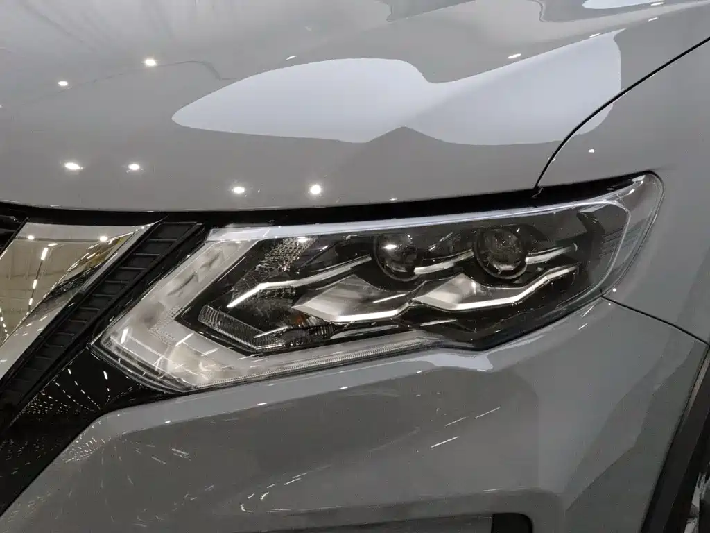 Nissan X-Trail — миниатюра 18