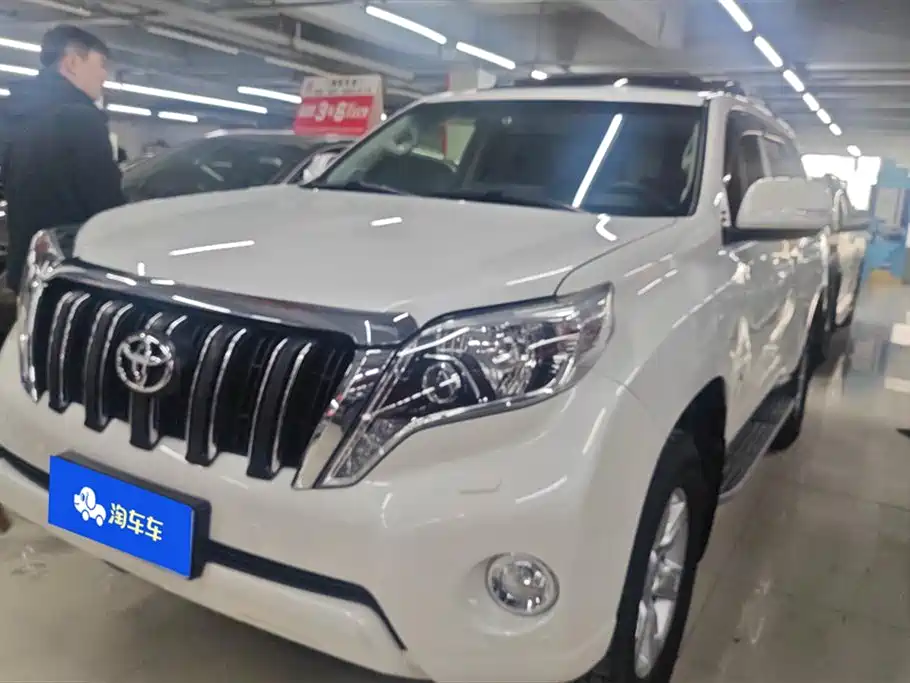 TOYOTA PRADO