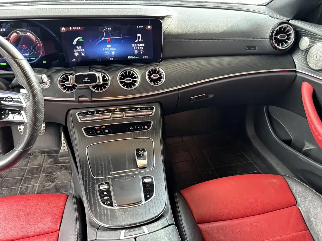 Mercedes-Benz E-Class (Import) — миниатюра 6