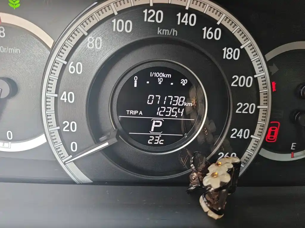 Honda Accord — миниатюра 8
