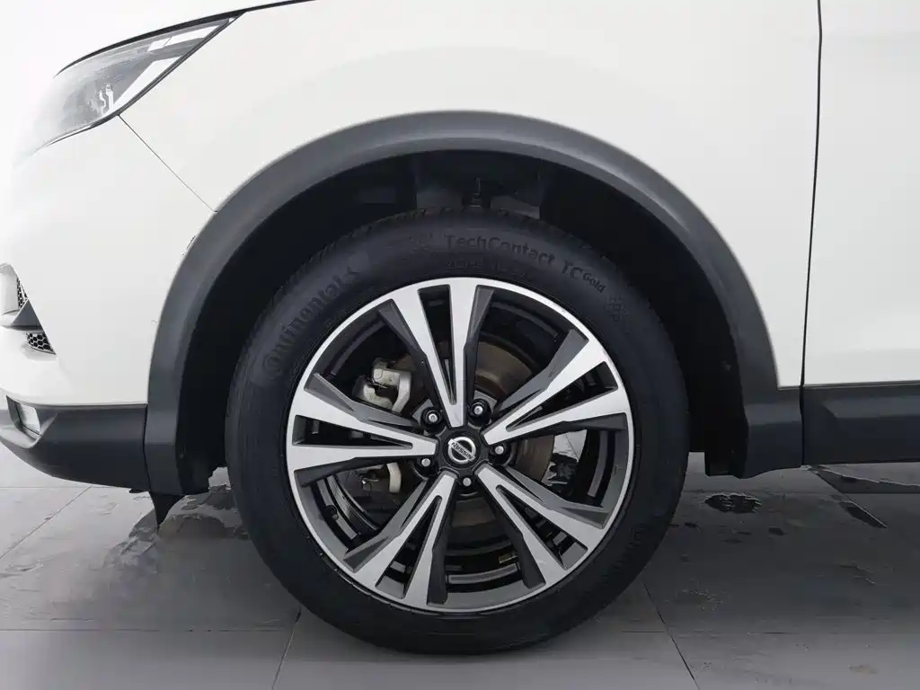 Nissan Qashqai — миниатюра 17