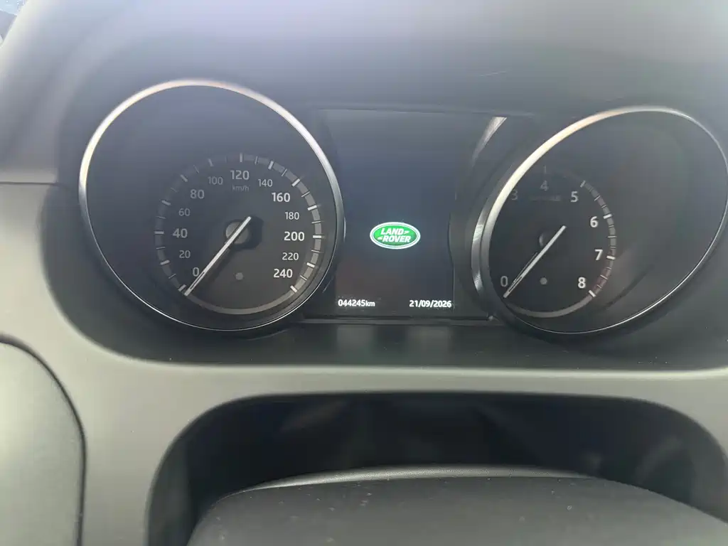 Land Rover Discovery Sport — миниатюра 9