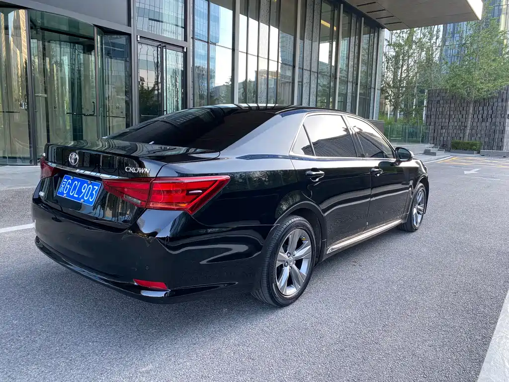 Toyota Crown 2015 2.5L Standard