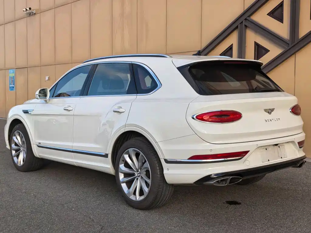 Bentley Bentayga — миниатюра 3