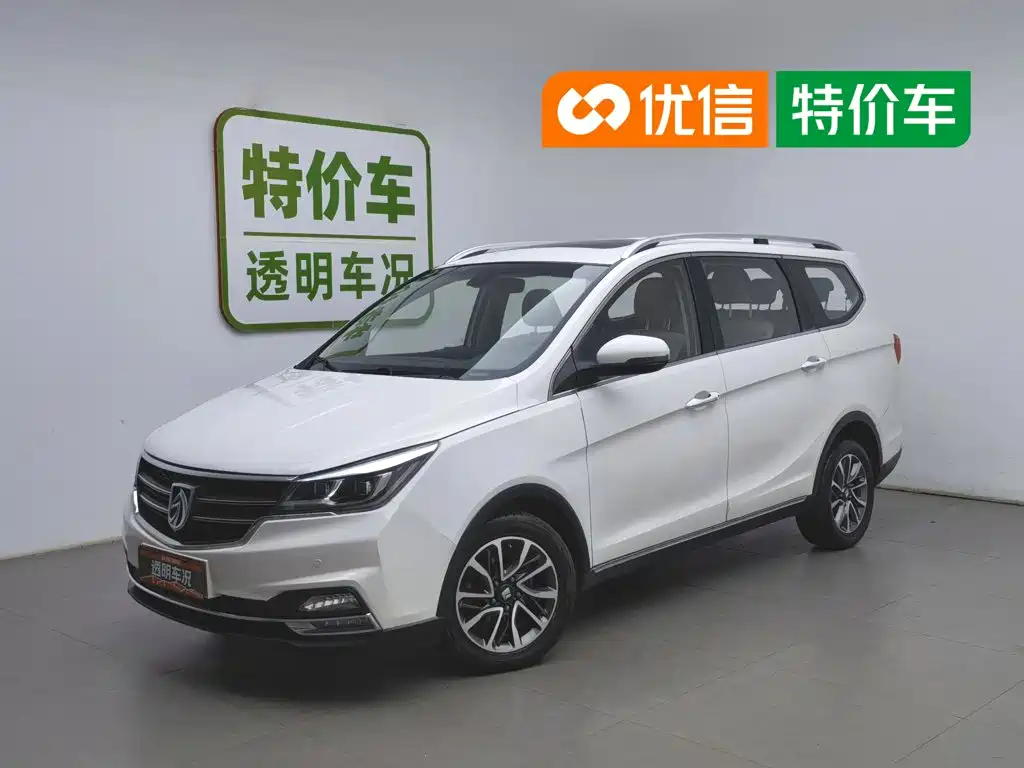 Baojun 730 2017 1.5T DCT Flagship 7 мест V