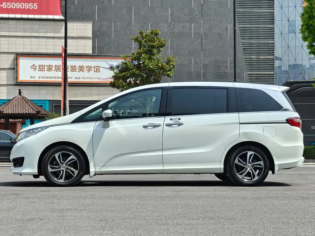 Honda Odyssey — миниатюра 7