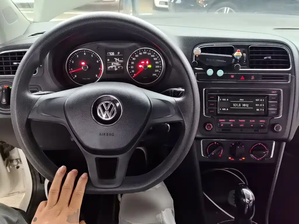 Volkswagen Polo — миниатюра 10
