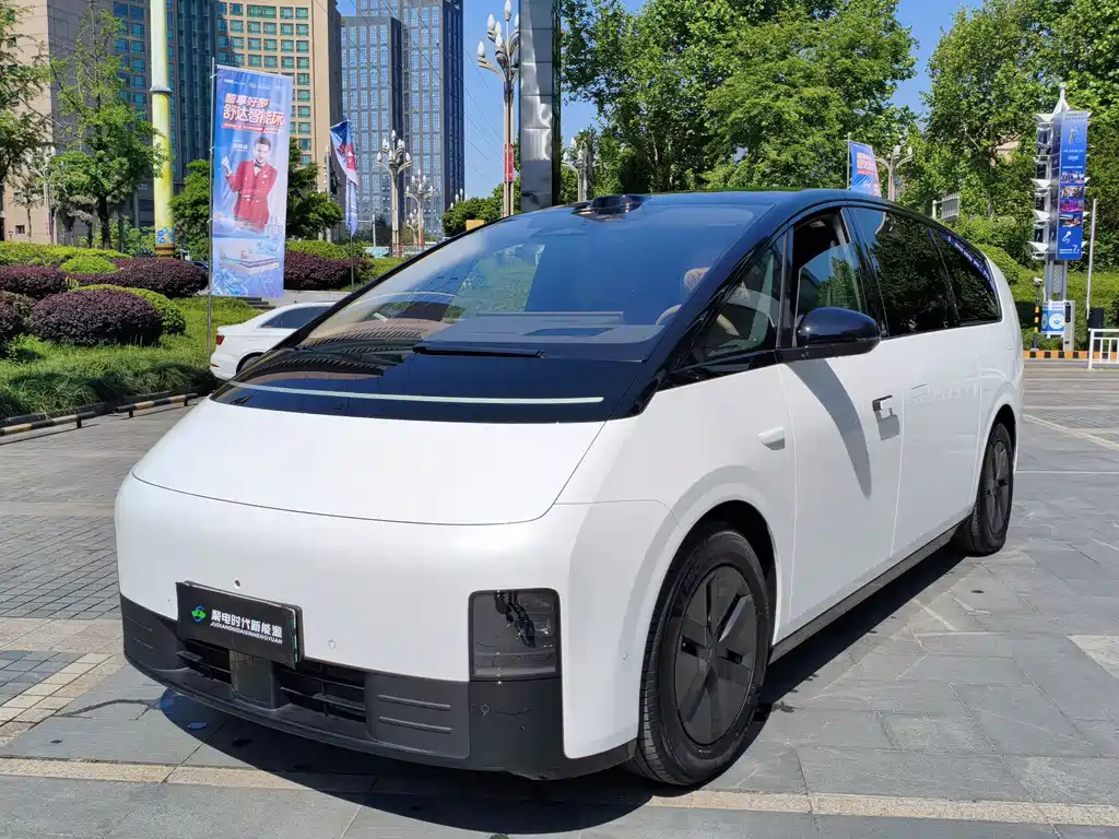 Li Auto Li MEGA 2025