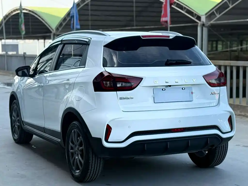 Geely Vision X3 — миниатюра 4