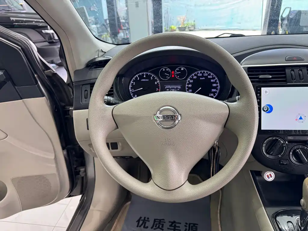 Nissan Tiida — миниатюра 17