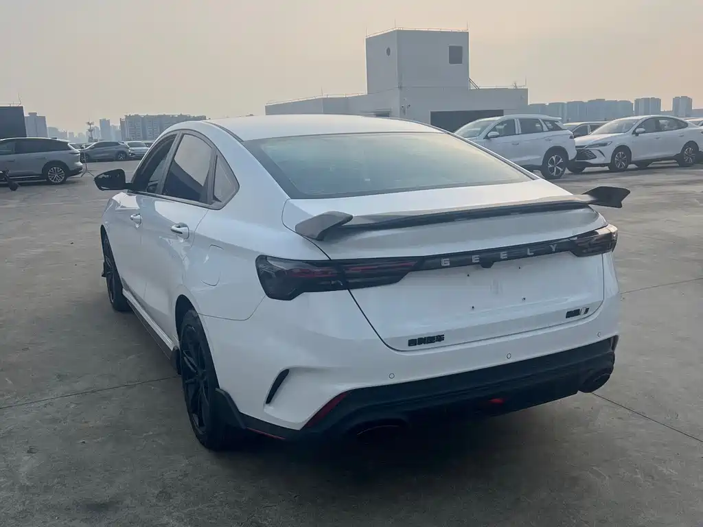 Geely Binrui — миниатюра 16