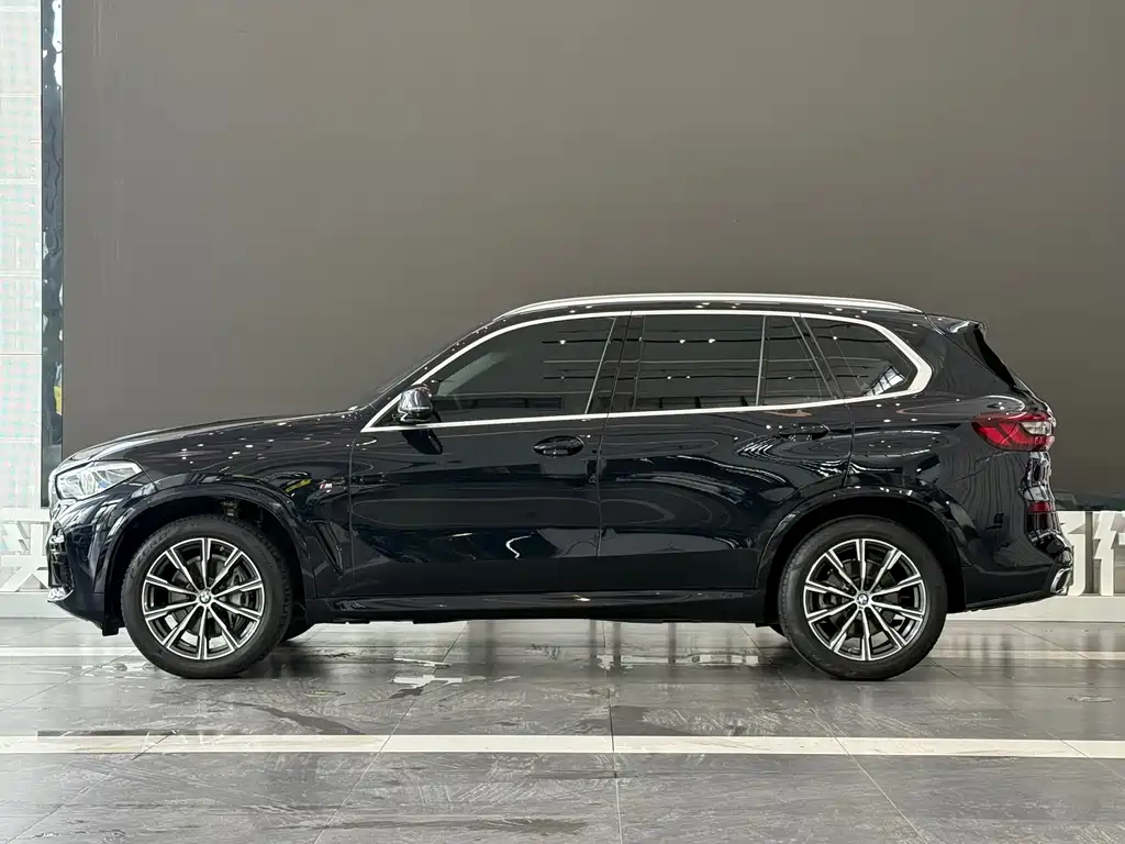 BMW X5 2020 xDrive40i M Sport