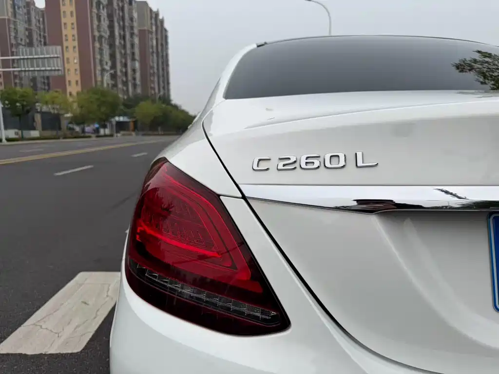 Mercedes-Benz C-Class — миниатюра 27