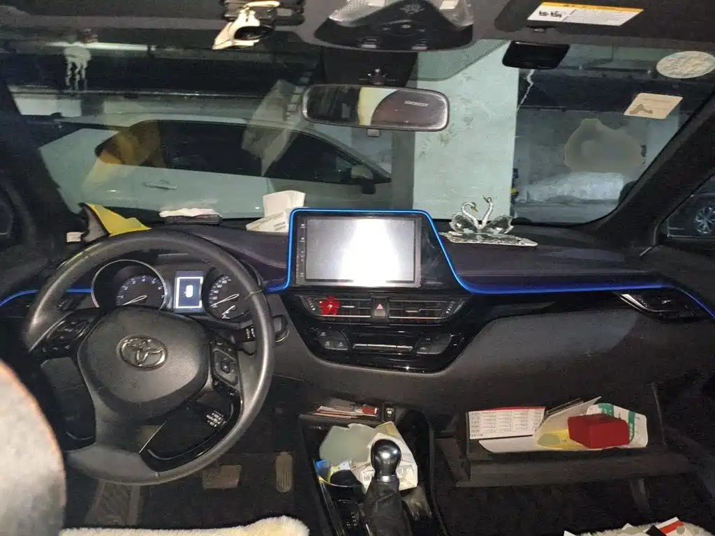 Toyota IZOA — миниатюра 13