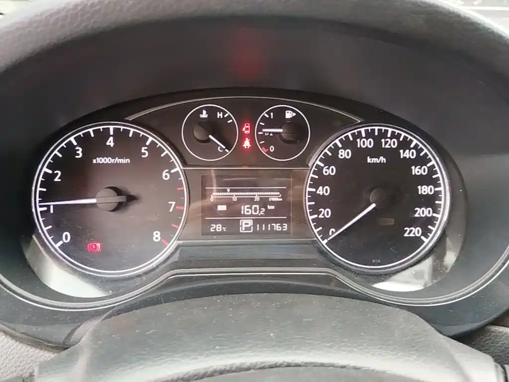 Nissan Tiida — миниатюра 16