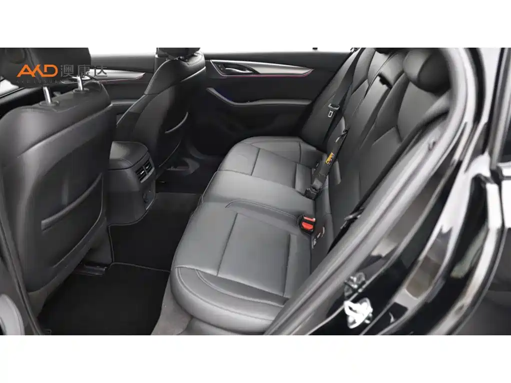 Cadillac CT5 - фото 7