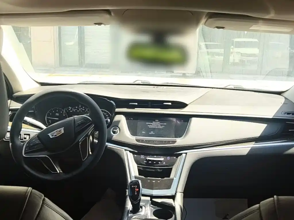 Cadillac XT5 — миниатюра 10