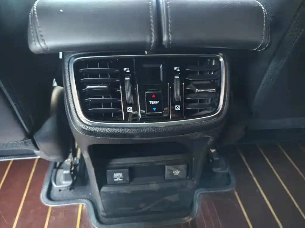 Honda UR-V — миниатюра 6