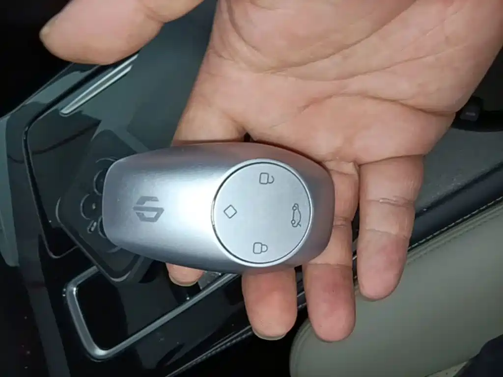 Leapmotor Leapmotor S01 — миниатюра 9