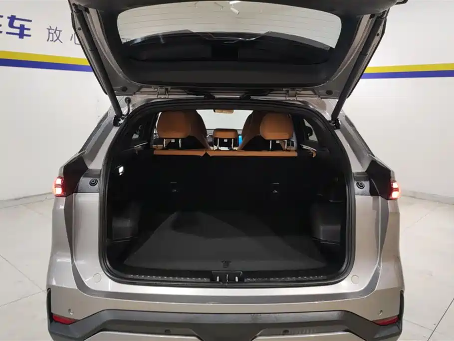 GEELY GALAXY GALAXY L7