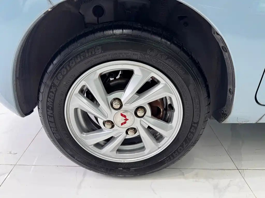 Wuling MINIEV — миниатюра 11