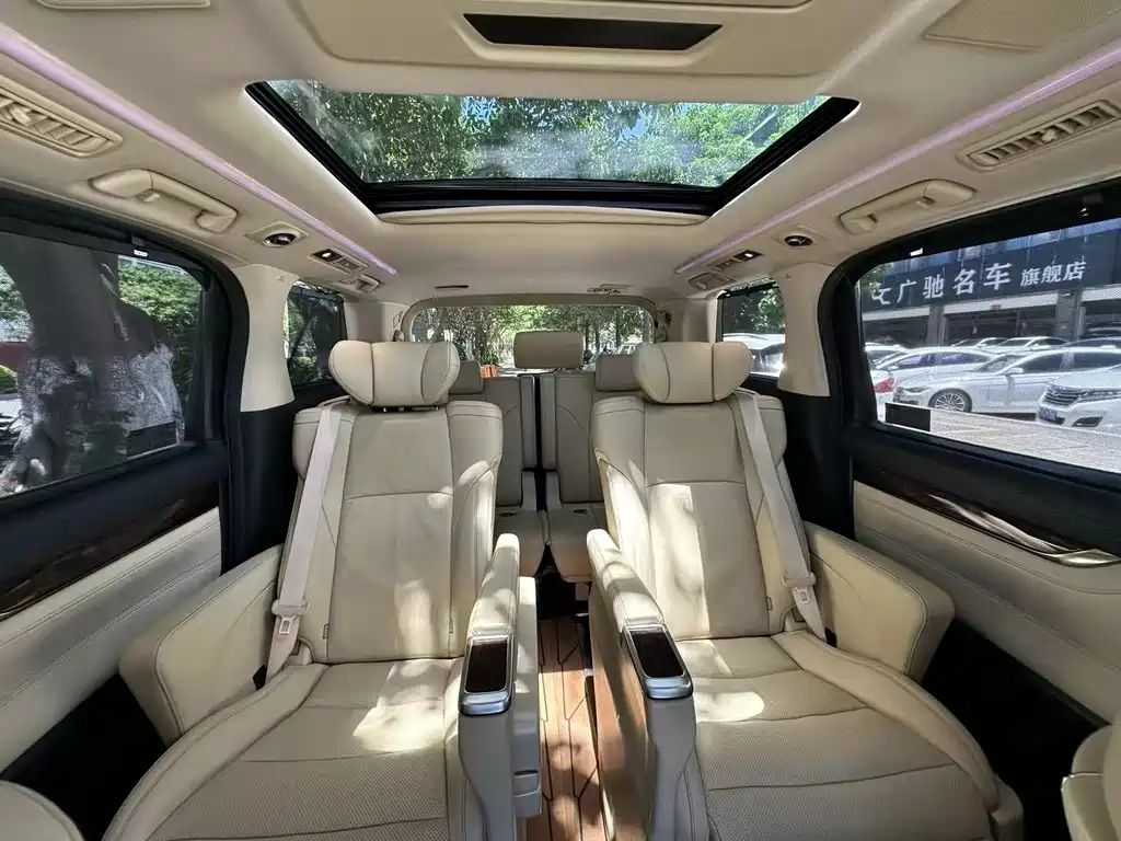 Toyota Alphard 2019 2.5L Luxury