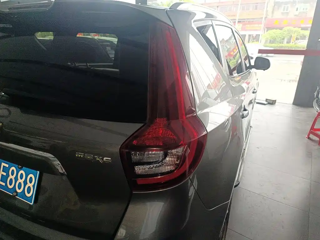 Geely Vision X6 — миниатюра 8