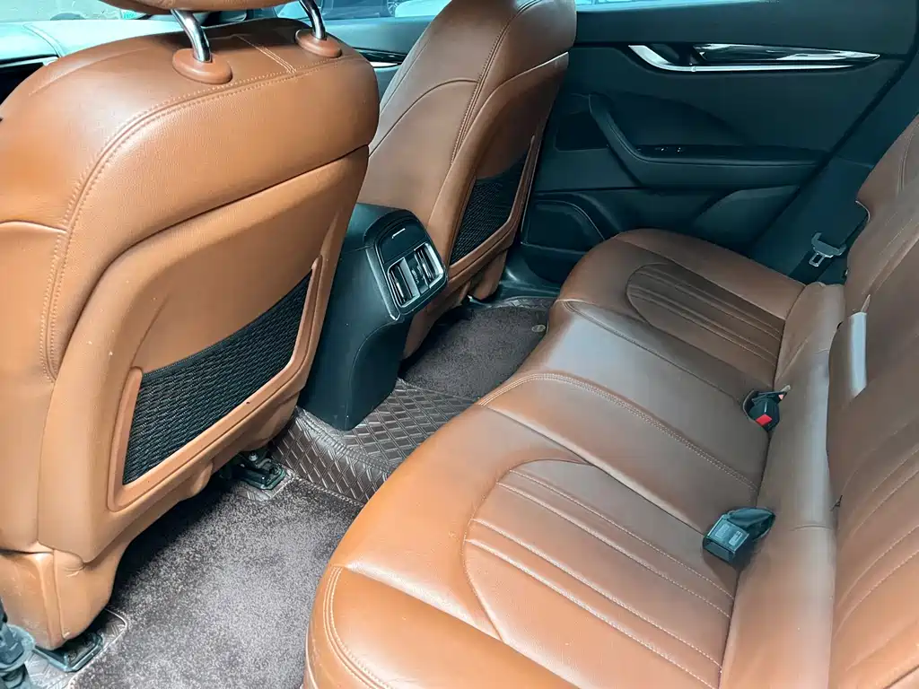 Maserati Levante — миниатюра 8