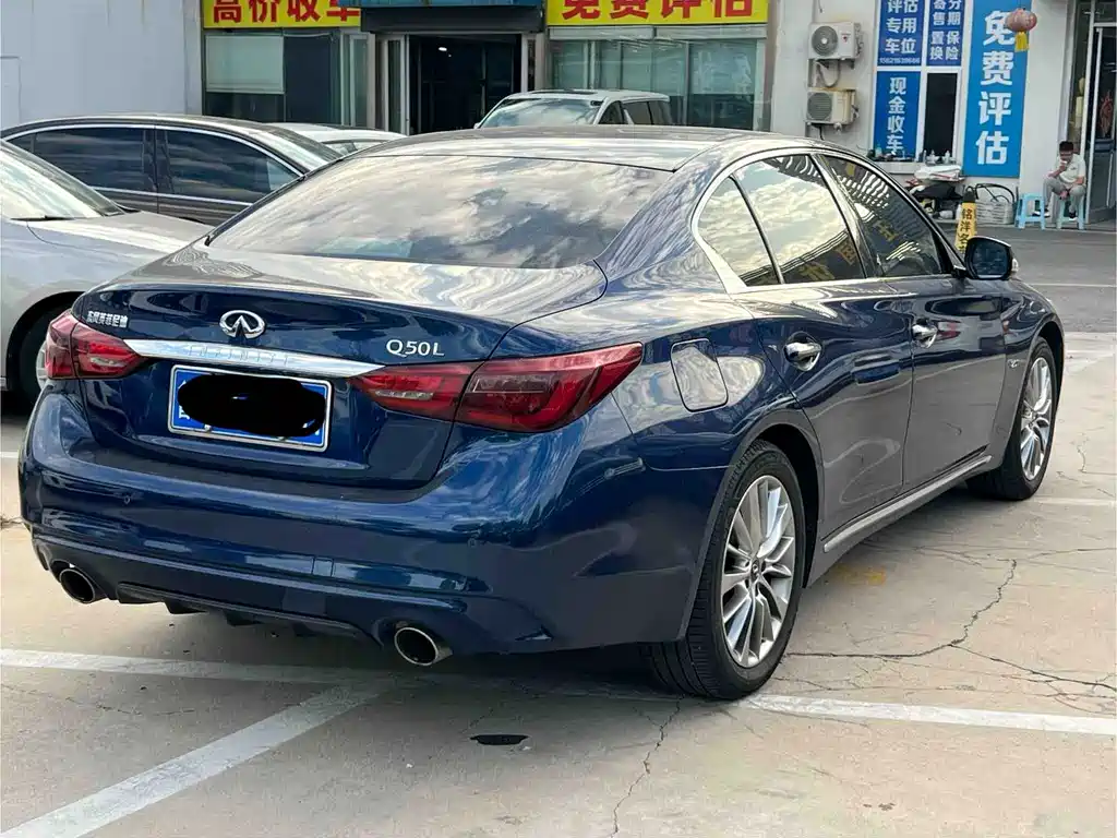 Infiniti Q50L — миниатюра 5