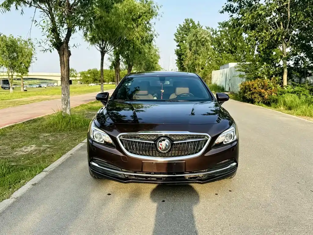 Buick LaCrosse 20T Elite Type, фото 2