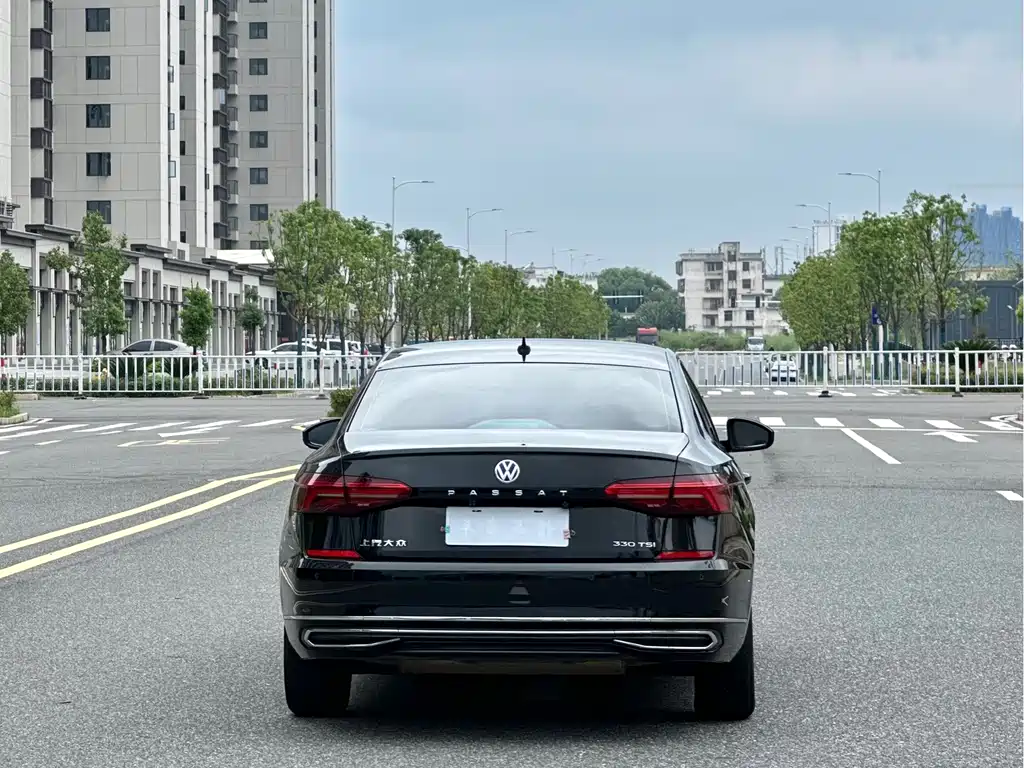 Volkswagen Passat — миниатюра 6