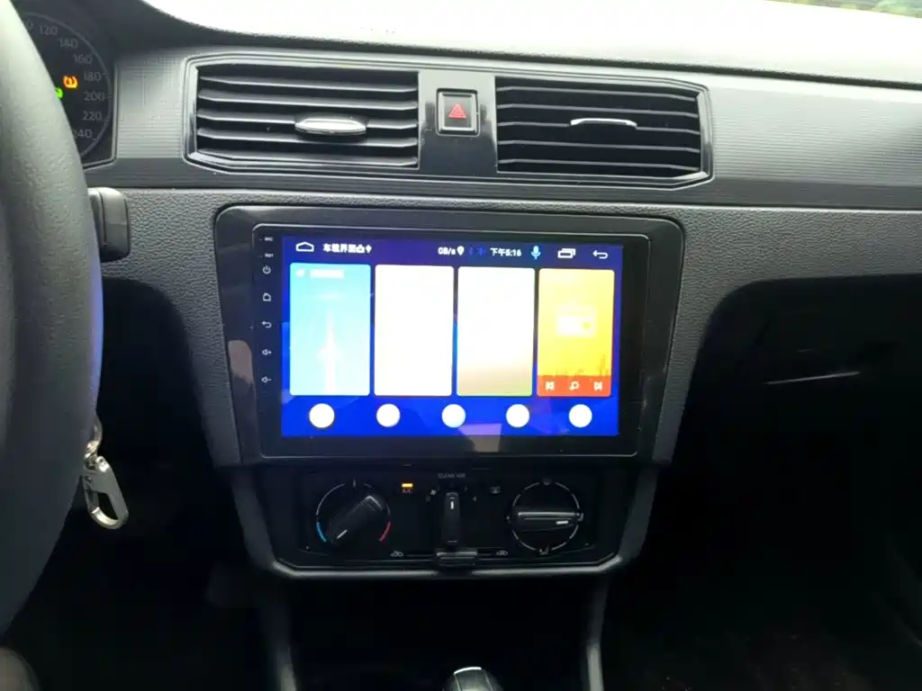 Volkswagen Santana — миниатюра 13
